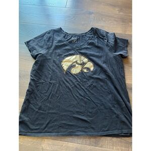 J America Iowa Hawkeyes‎ Womens Plus Size 22/24 V-Neck Graphic Tee Black Gold